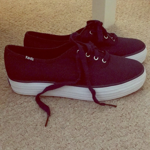 Less Triple Decker Ortholite Sneakers - Picture 1 of 2